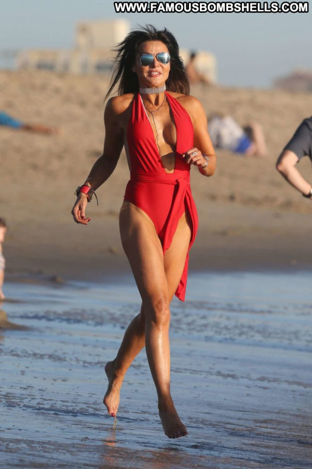Lizzie Cundy No Source  Babe Swimsuit Paparazzi Black Posing Hot