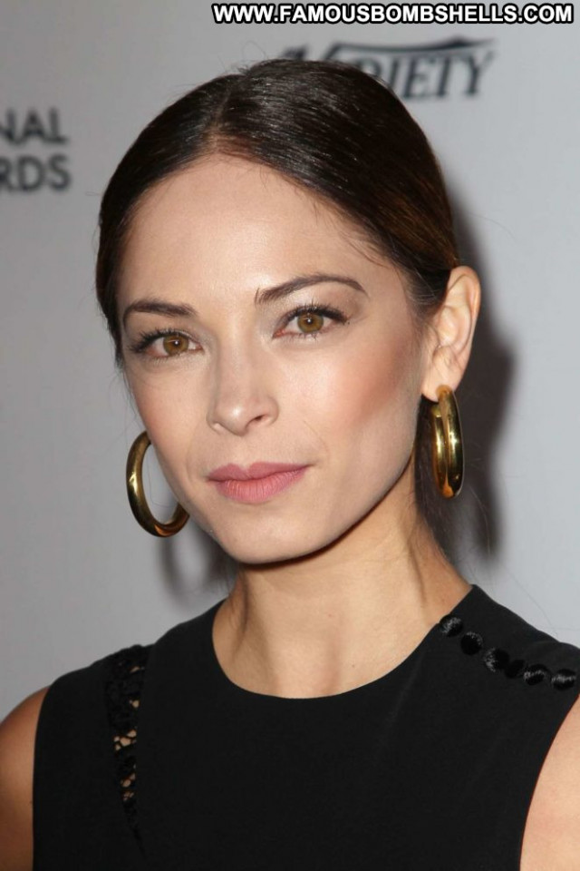 Kristin Kreuk Emmy Awards New York Paparazzi Awards Posing Hot