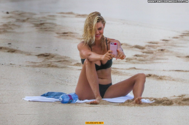 Kelly Rohrbach No Source Celebrity Beach Topless Paparazzi Beautiful
