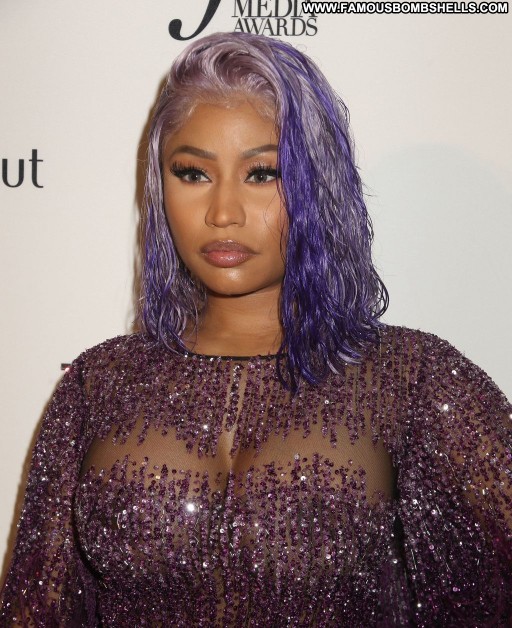 Amber Davis Erotic Small Ass Blue Eyes Instagrammer Posing Hot Fashion Ocean Awards Dad Videos Hotel Celebrity Legs Slut Bra Straight Bar Female Beautiful New