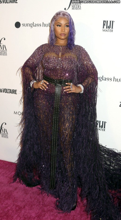 Amber Davis Erotic Small Ass Blue Eyes Instagrammer Posing Hot Fashion Ocean Awards Dad Videos Hotel Celebrity Legs Slut Bra Straight Bar Female Beautiful New