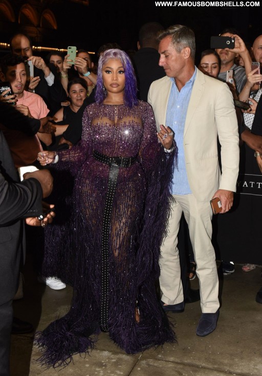 Amber Davis Erotic Small Ass Blue Eyes Instagrammer Posing Hot Fashion Ocean Awards Dad Videos Hotel Celebrity Legs Slut Bra Straight Bar Female Beautiful New