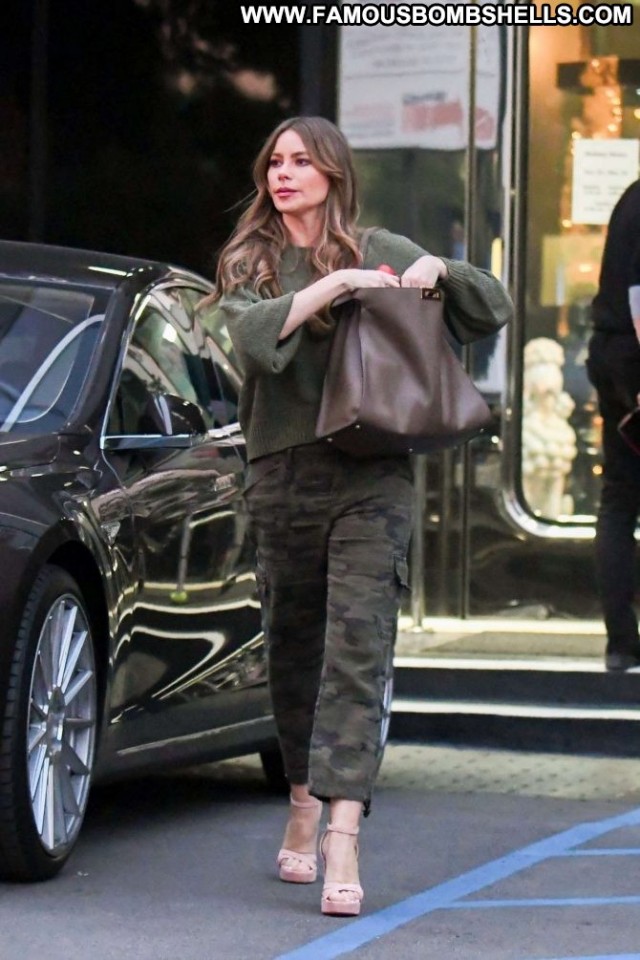 Sofia Vergara Beverly Hills Celebrity Shopping Beautiful Posing Hot