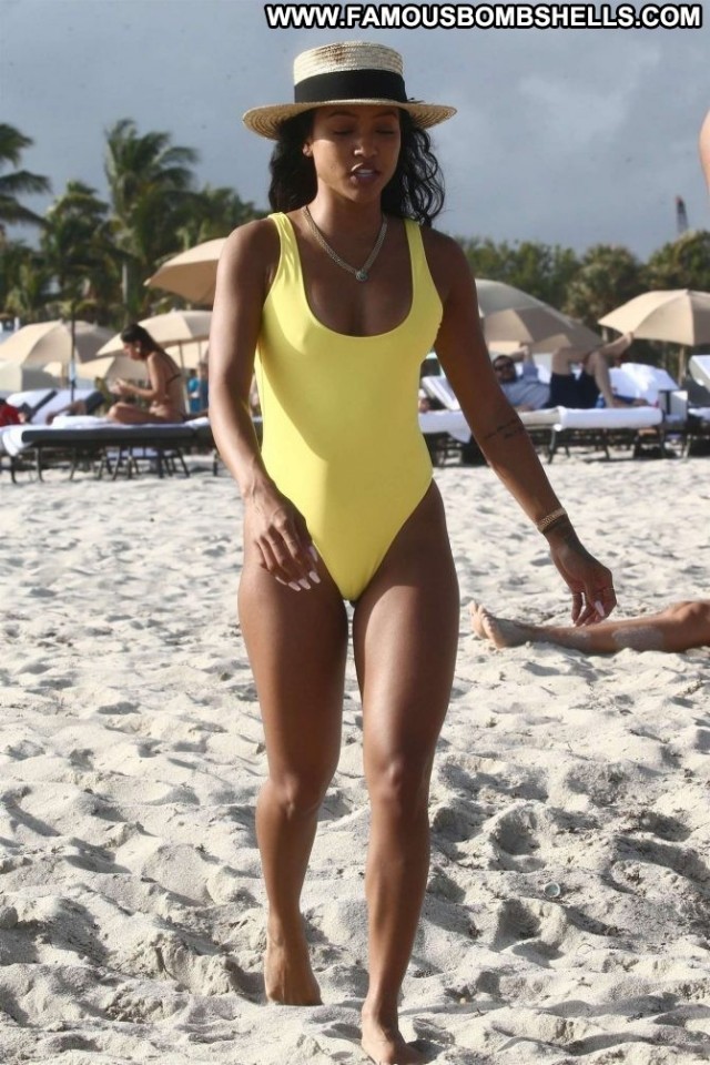 Karrueche Tran No Source Babe Celebrity Posing Hot Swimsuit Paparazzi