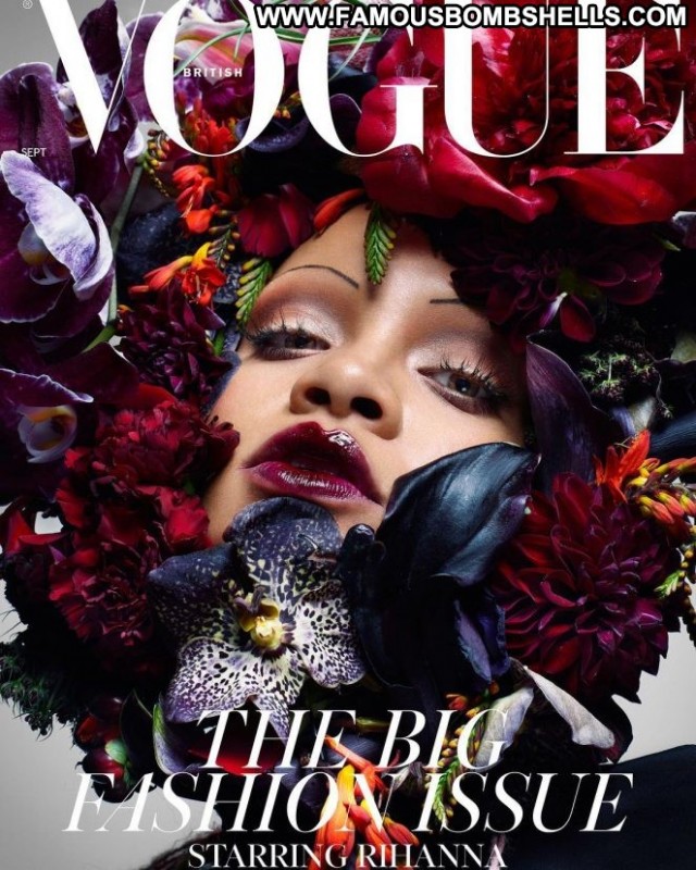 Vogue Vogue Uk Celebrity Posing Hot Beautiful Babe Paparazzi Magazine
