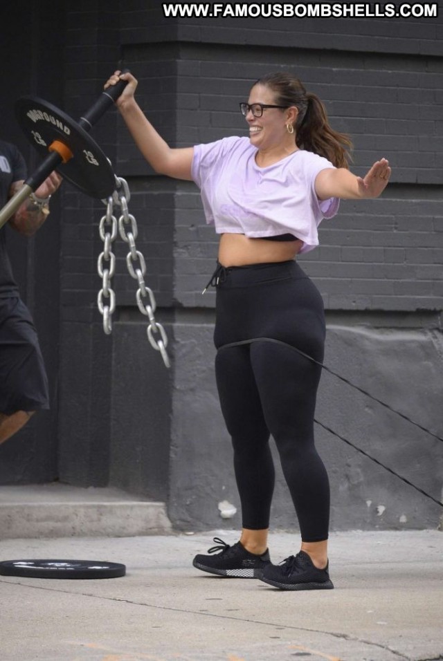 Ashley Graham No Source Beautiful Paparazzi Posing Hot Celebrity Gym