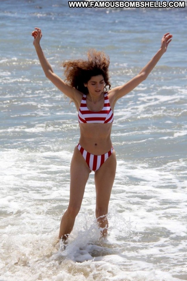 Blanca Blanco The Beach In Malibu Malibu Celebrity Beautiful Posing