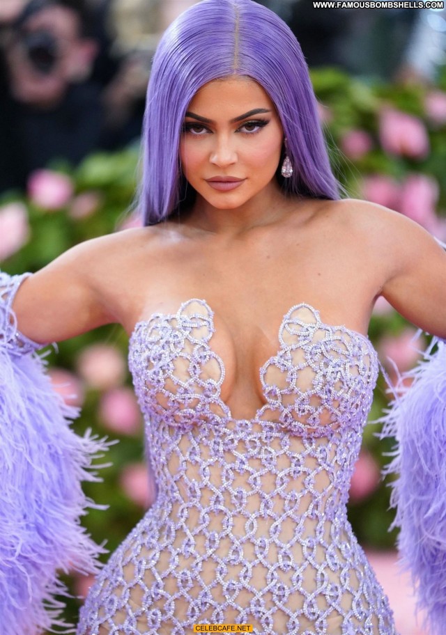 Kylie Jenner No Source Celebrity Beautiful Sex Cleavage See Through