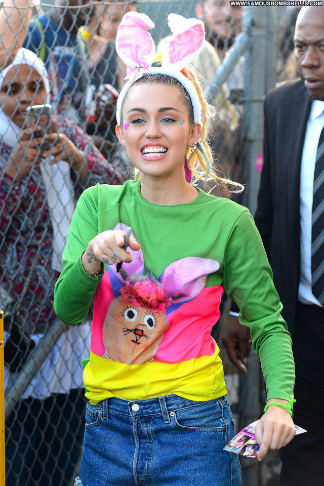 Miley Cyrus Jimmy Kimmel Live Hollywood Babe Paparazzi Celebrity