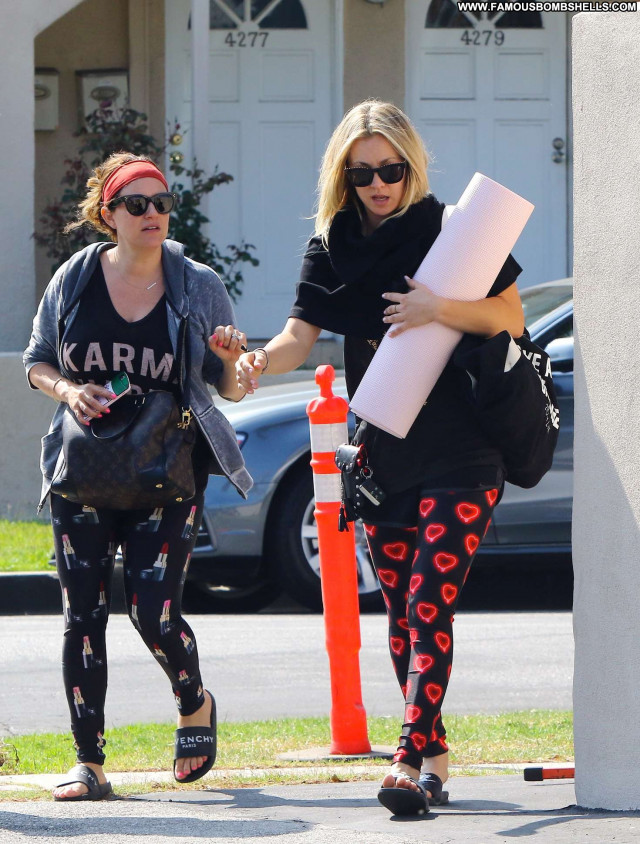 Kaley Cuoco Studio City Paparazzi Celebrity Posing Hot Yoga Babe