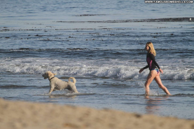 Rosie Huntington Whiteley The Beach In Malibu Paparazzi Candids
