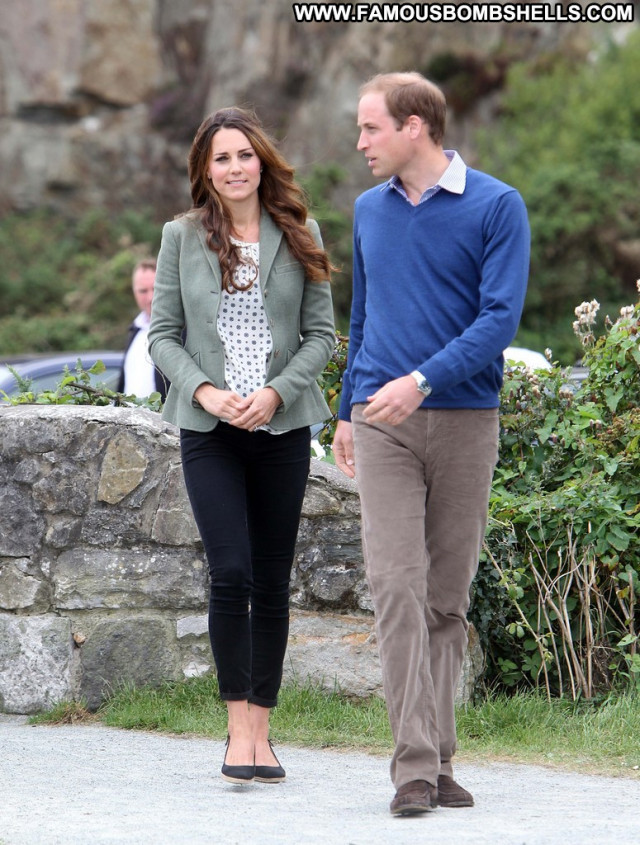 Kate Middleton The Ring Babe Paparazzi Posing Hot Celebrity Beautiful