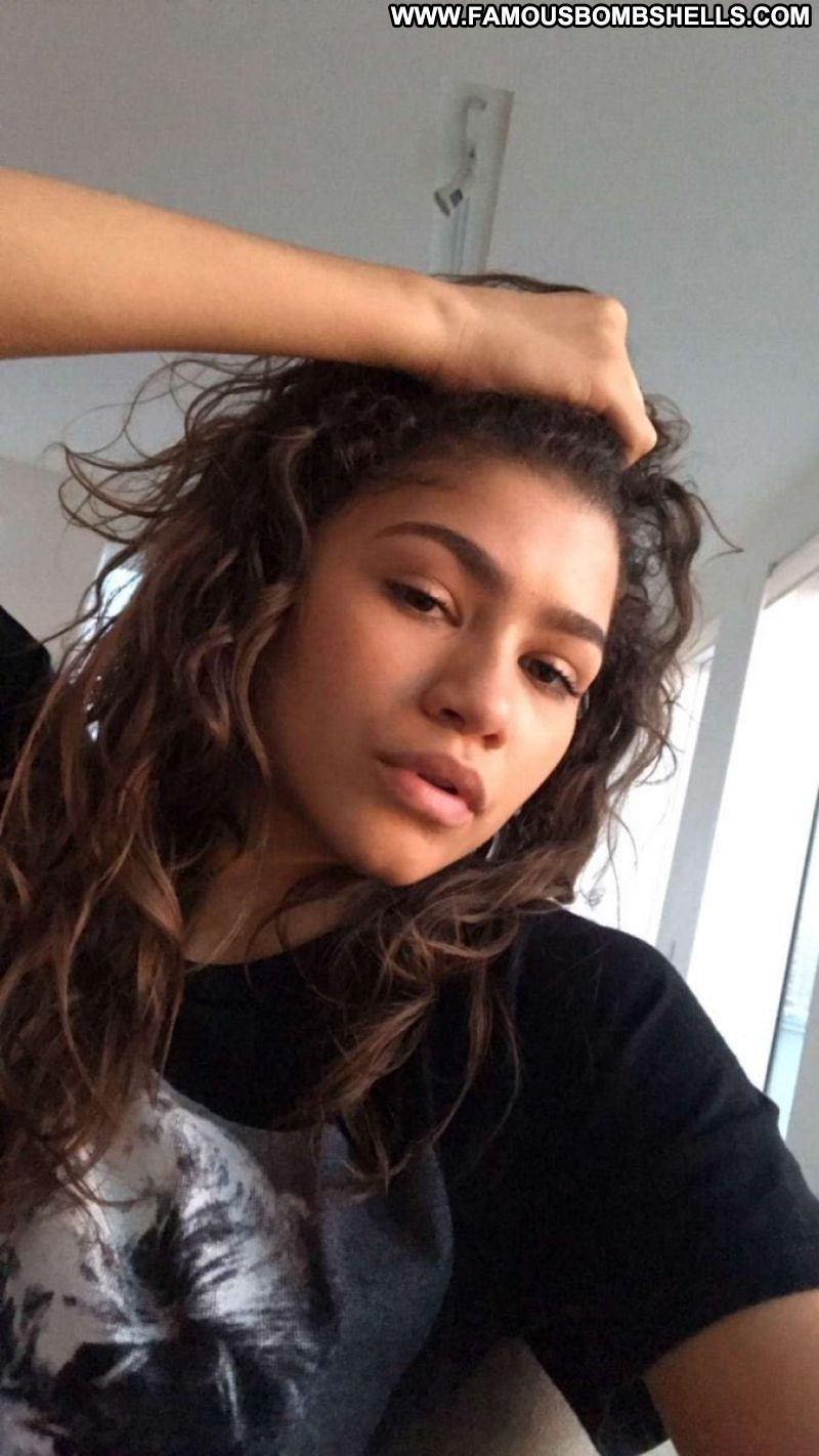 Sexy zendaya coleman