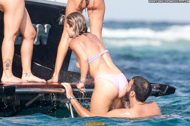 Rita Ora No Source Toples Yacht Celebrity Beautiful Topless Babe