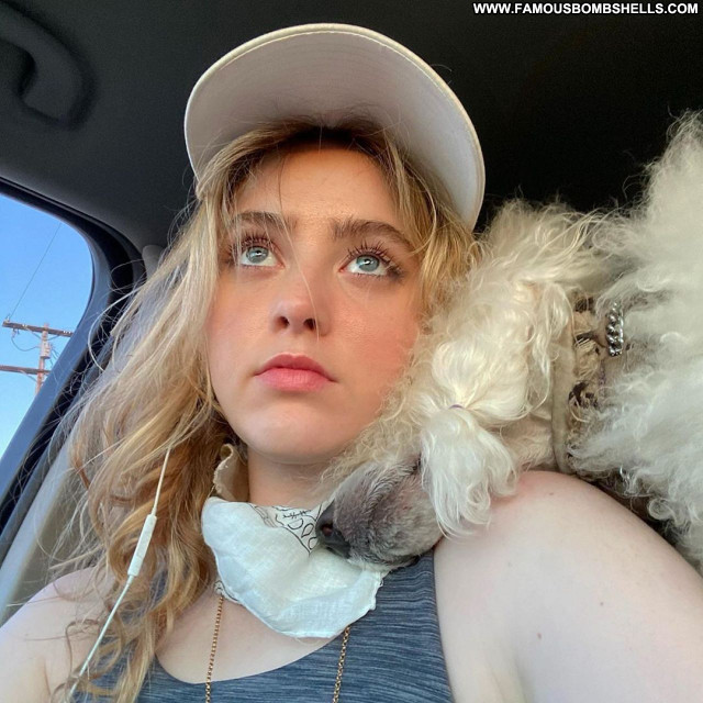 Kathryn Newton No Source Babe Beautiful Celebrity Posing Hot Sexy