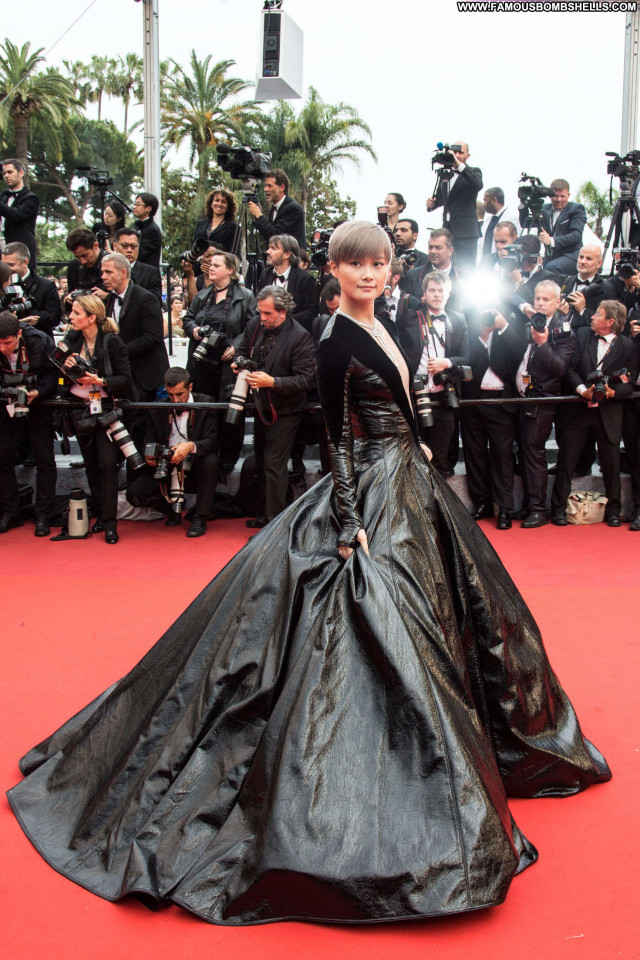 Li Yuchun Cannes Film Festival  Paparazzi Babe Posing Hot Beautiful