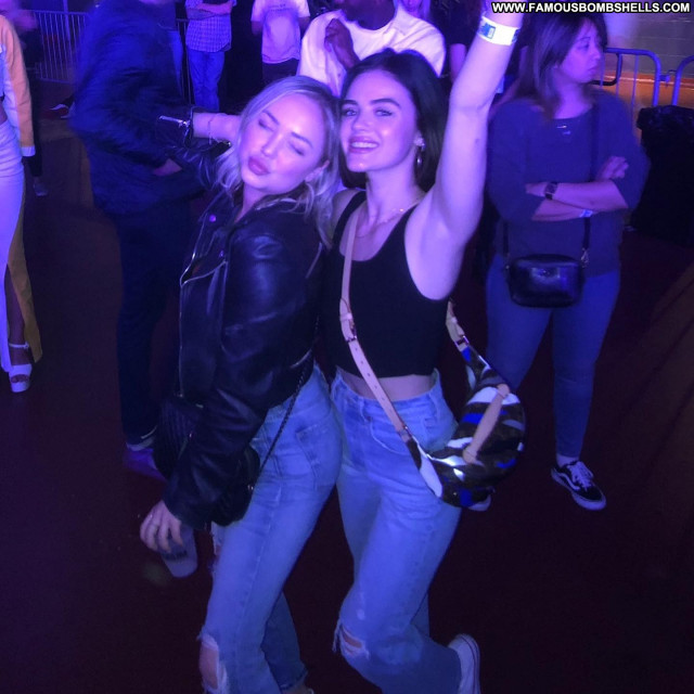 Lucy Hale No Source Paparazzi Babe Posing Hot Beautiful Celebrity