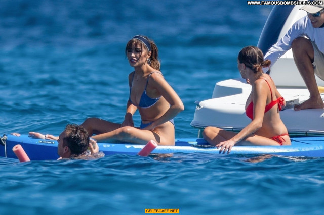 Olivia Culpo No Source Toples Yacht Beautiful Babe Posing Hot