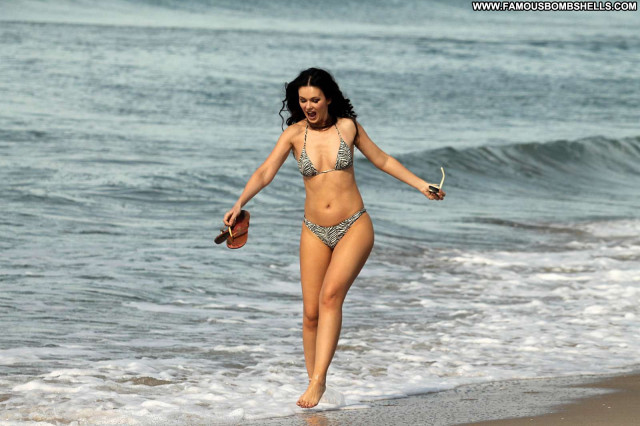 Natasha Blasick Malibu Beach Babe Paparazzi Posing Hot Celebrity