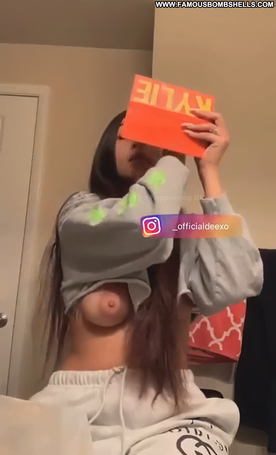 Pussy Clevage