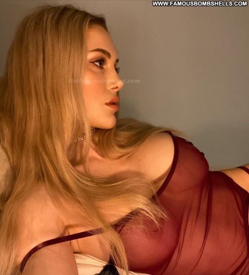 Anna Opsal Babe Posing Hot Celebrity Straight Beautiful