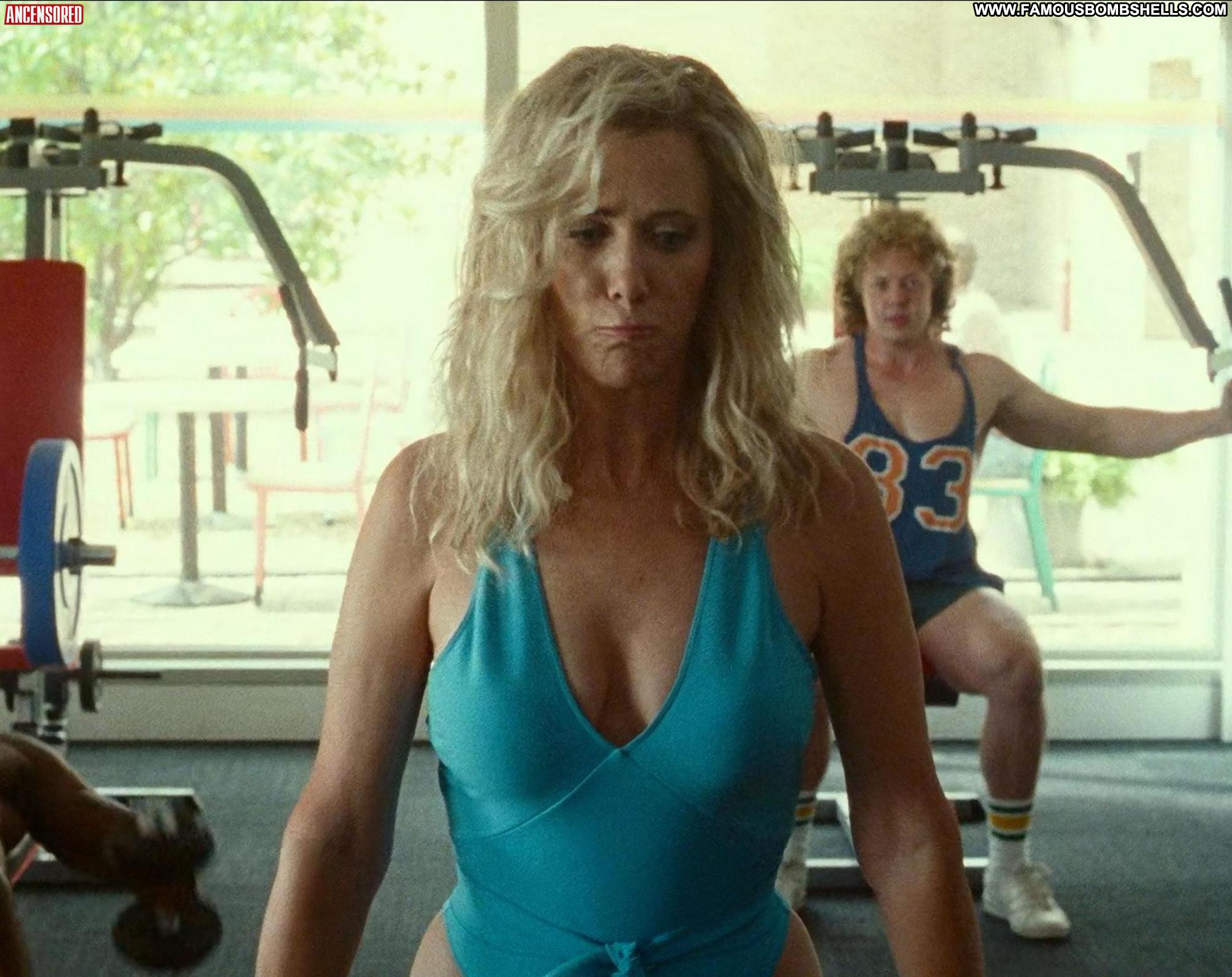 Kristen wig hot